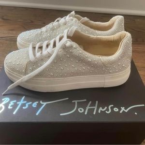 Betsy Johnson Pearl sneakers
